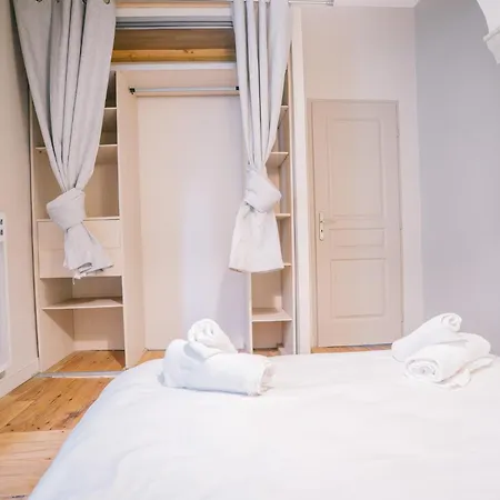 Διαμέρισμα Magnifique T4- Toit Terrasse-cosy-centre Ville-aa
